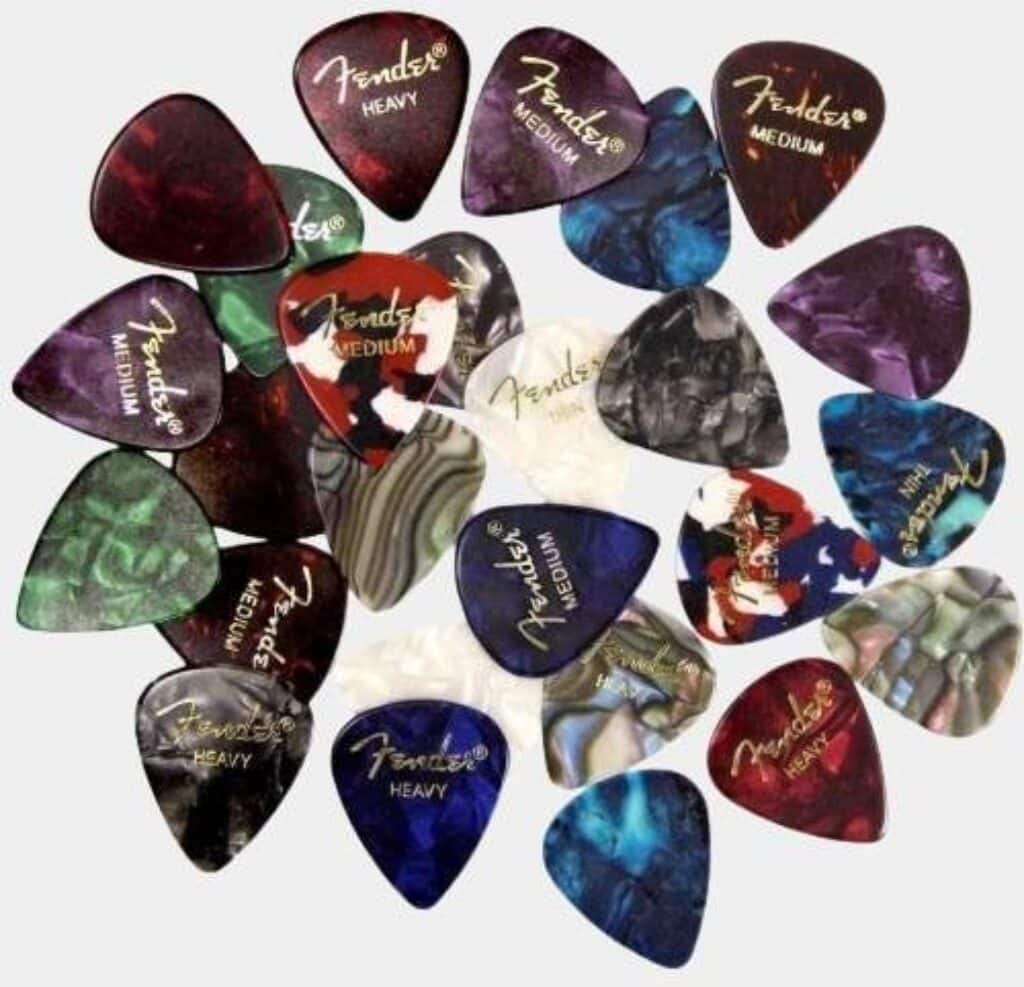 Présentation en détail des médiators Fender Premium Cell Mix Pick